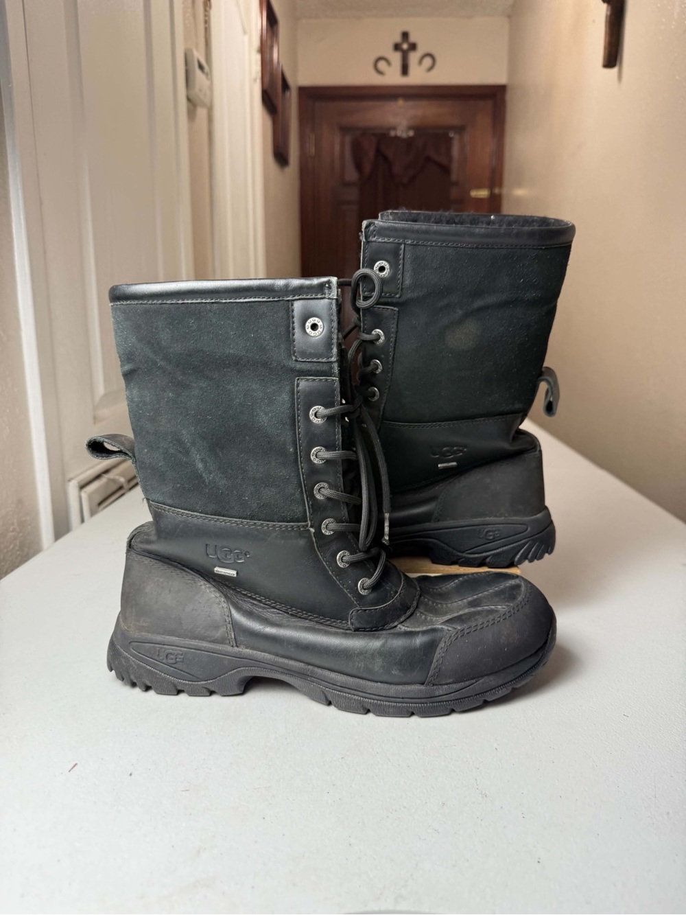 UGG Mens Butte Boots | Black | Sz 10.5